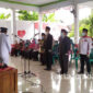 Proses pelantikan Kasi Kesra dan Kasi Pelayanan Desa Turipinggir, Kecamatan Megaluh, Kabupaten Jombang.