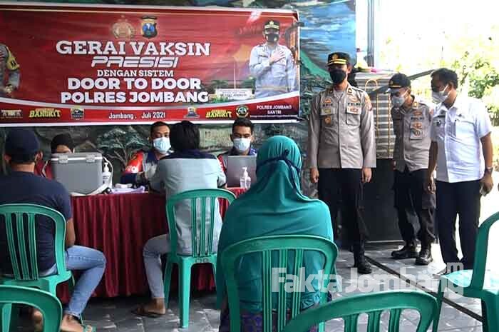 Program Vaksinasi Door To Door di Jombang, Sasaran Utama Lansia