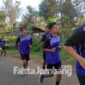 Para pemain SM Rajawali Biru, saat latihan fisik di Kecamatan Wonosalam, Kabupaten Jombang, Kamis (23/9/2021) pagi.