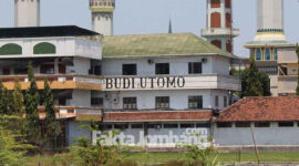 Salah satu sudut gedung yang berada dalam naunagan YPBU, Desa Gadingmangu, Kecamatan Perak, Kabupaten Jombang.