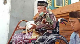 Gus Jakam atau KH Abdul Hakam Choliq semasa hidupnya. 
