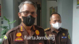 Kajari Imran, didampingi Kasi Pidsus Kejari Jombang Acep Subhan Saepudin.