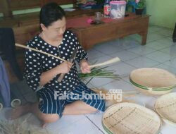 Permintaan Lesu, Perajin Anyaman di Segodorejo Jombang Keluhkan Harga Bambu Naik