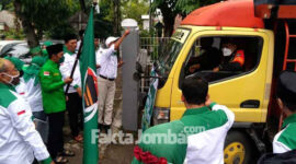 Pemberangkatan bantuan DPC PPP Jombang untuk korban erupsi Semeru di Lumajang.