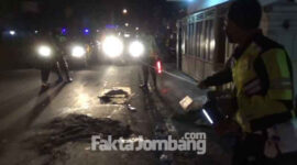 Lokasi kecelakaan di Jalan Raya Simpang Empat Desa Gambiran, Kecamatan Mojoagung, Kabupaten Jombang, depan Indomaret.