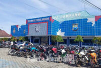 Ratusan kendaraan berknalpot brong hasil razia polisi, di halaman Kantor Satlantas Polres Jombang.