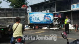Lokasi kecelakaan di jalan raya Desa Tunggorono, Kecamatan/ Kabupaten Jombang, Kamis (27/1/2022).