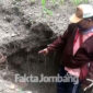 Struktur bata kuno berukuran besar yang ditemukan warga di Dusun Cangak, Desa Sumbernongko, Kecamatan Ngusikan, Kabupaten Jombang, Jawa Timur, 