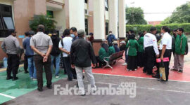 Suasana sidang perdana praperadilan MSA, putra salah satu kiai di Pengadilan Negeri Jombang, Kamis (20/1/2022).