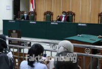 Suasana sidang putusan gugatan praperadilan terkait sah tidaknya status tersangka MSA, di Pengadilan Negeri Jombang, Kamis (27/1/2022).