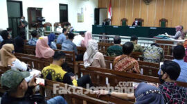 Suasana sidang gugatan praperadilan yang dilayangkan MSA, putra salah satu kiai ternama di PN Jombang, pada hari kedua, Jumat (21/1/2022).