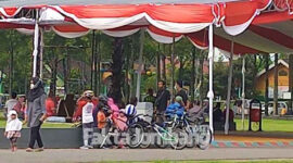 Suasana Alun-alun Jombang, yang rencananya ada acara peresmian dan operasi pasar minyak goreng murah