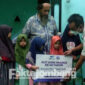 Penyerahan bantuan sarana perbaikan MCK (Mandi Cuci Kakus) dan tempat wudlu di TPQ Al-Ummah, Desa Catakgayam, Kecamatan Mojowarno, Kabupaten Jombang, Rabu (23/3/2022).