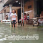 Kondisi banjir di Desa Jatigedong, Kecamatan Ploso, Kabupaten Jombang, Sabtu (12/3/2022).