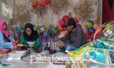 Sempat Mandek Akibat Pandemi, Perajin Lampion Lebaran di Jombang Banjir Pesanan