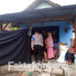 Suasana rumah keluarga korban keracunan di Dusun Grudo, Desa Madiopuro, Sumobito, Kabupaten Jombang, Rabu (13/4/2022).