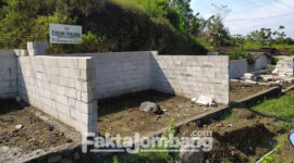 Kondisi bangunan di atas lahan Pemkab Jombang di Desa Karangpakis, Kecamatan Kabuh, yang diduga diserobot pengusaha. 