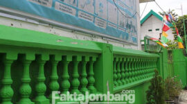 tempat pengajian plus pengobatan milik Gus N di Dusun Caruk Wetan, Desa Jabon, Kecamatan/ Kabupaten Jombang.