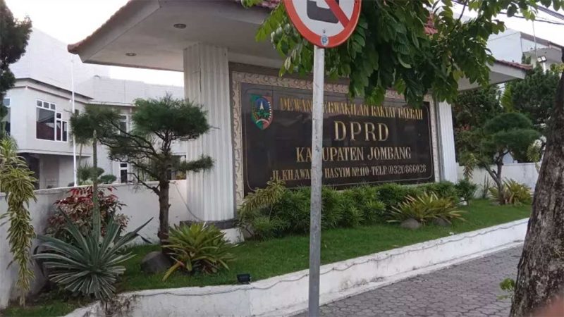 Kantor DPRD Jombang.